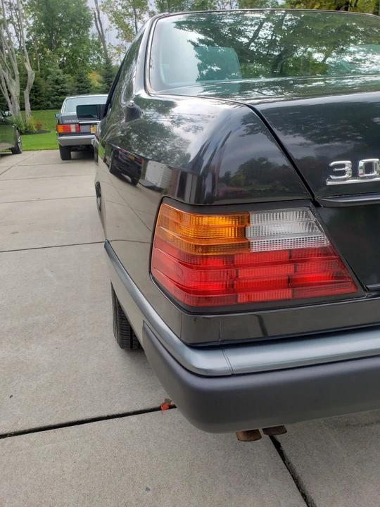1989 Mercedes-Benz W124 E-Class - Image 28 of 31