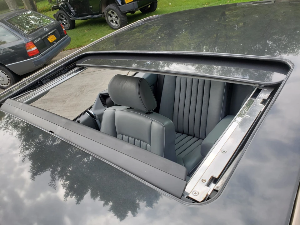 1989 Mercedes-Benz W124 E-Class - Image 21 of 31