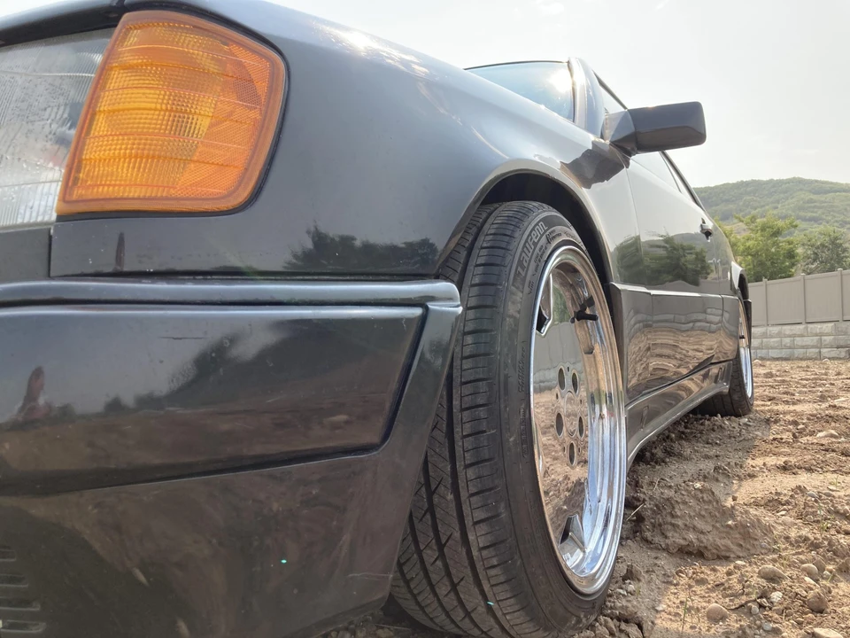 1989 Mercedes-Benz W124 E-Class - Image 30 of 31