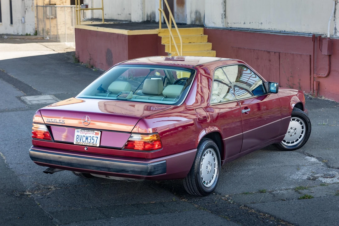 1989 Mercedes-Benz W124 E-Class - Image 26 of 31