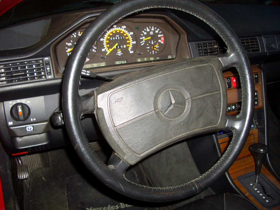 1989 Mercedes-Benz W124 E-Class - Image 21 of 31