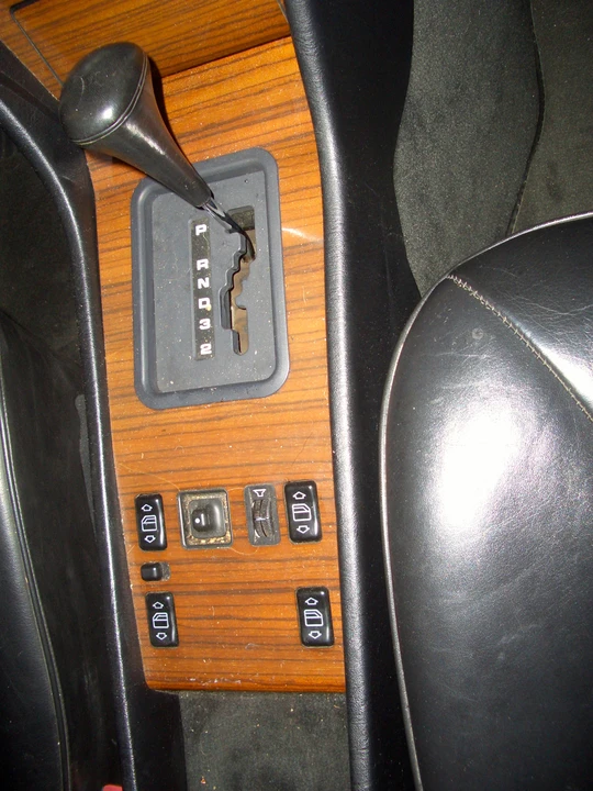 1989 Mercedes-Benz W124 E-Class - Image 26 of 31