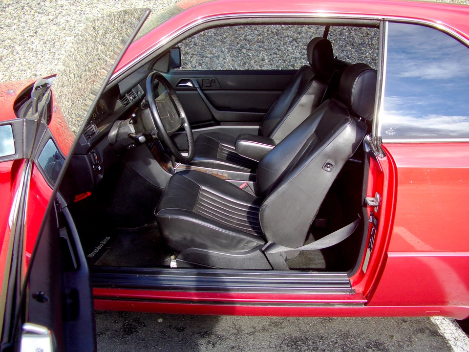 1989 Mercedes-Benz W124 E-Class - Image 7 of 31