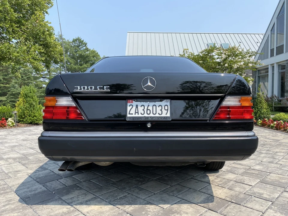1989 Mercedes-Benz W124 E-Class - Image 12 of 31