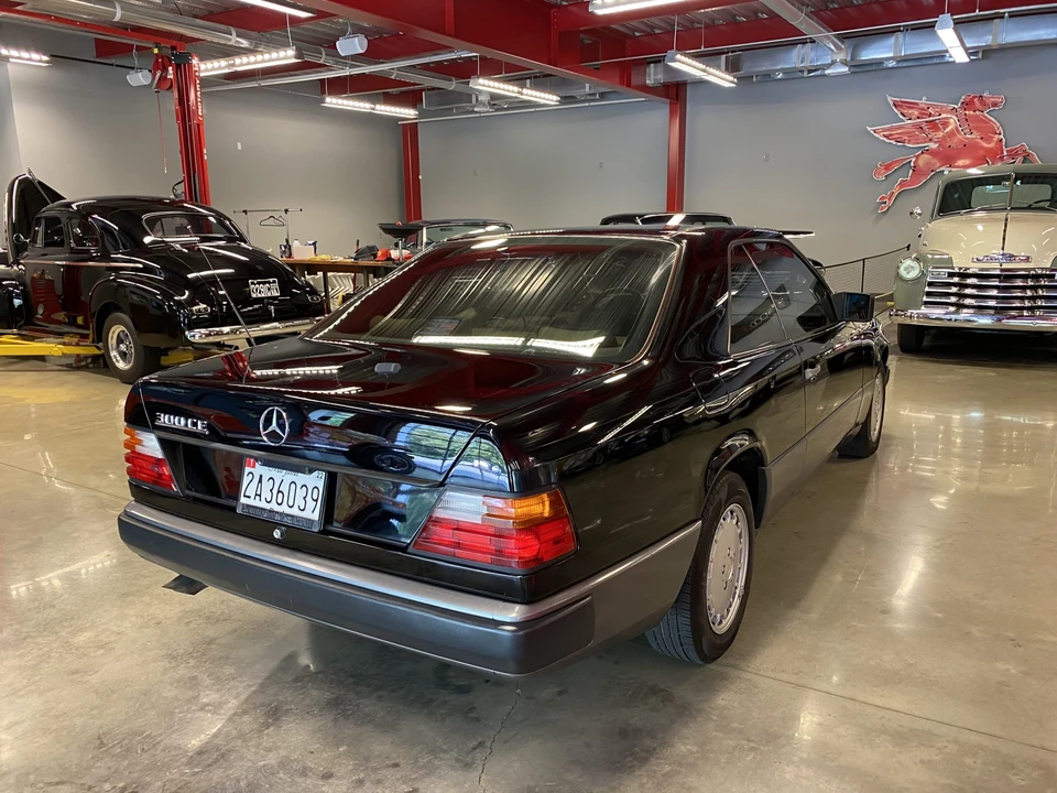 1989 Mercedes-Benz W124 E-Class - Image 22 of 31
