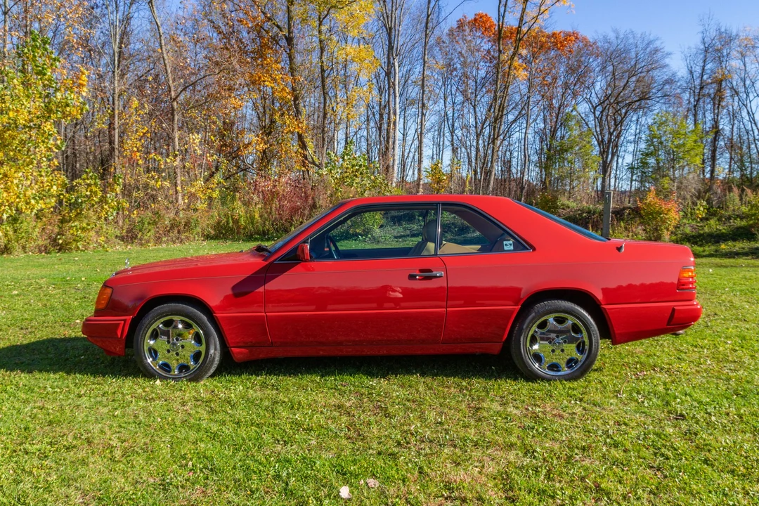 1989 Mercedes-Benz W124 E-Class - Image 10 of 31