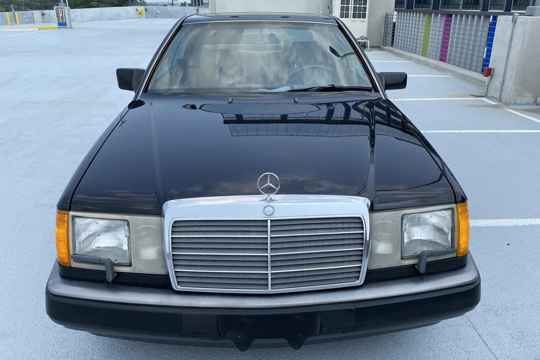 1989 Mercedes-Benz W124 E-Class - Image 2 of 5