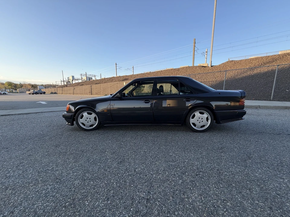 1989 Mercedes-Benz W124 E-Class - Image 7 of 31