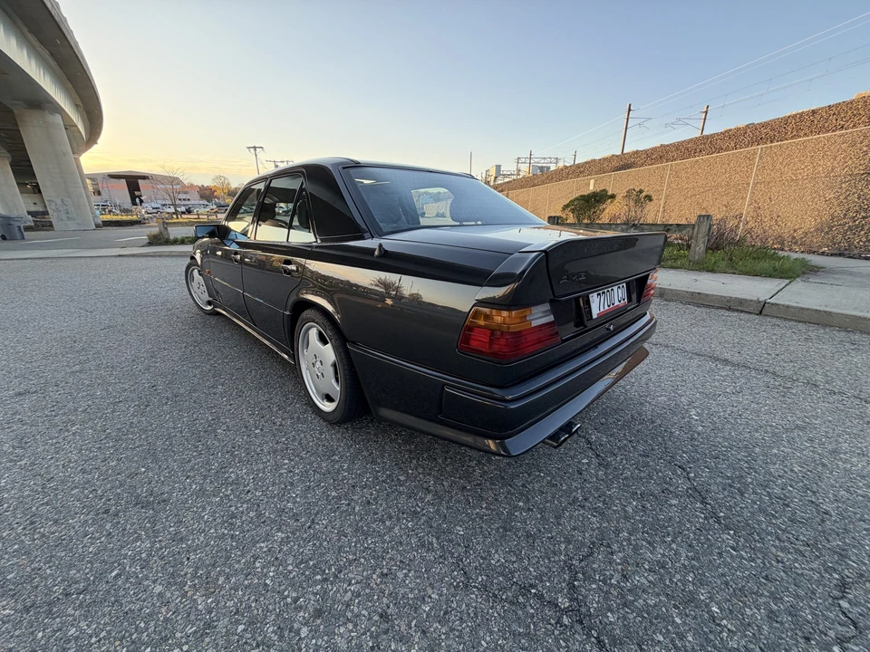 1989 Mercedes-Benz W124 E-Class - Image 9 of 31