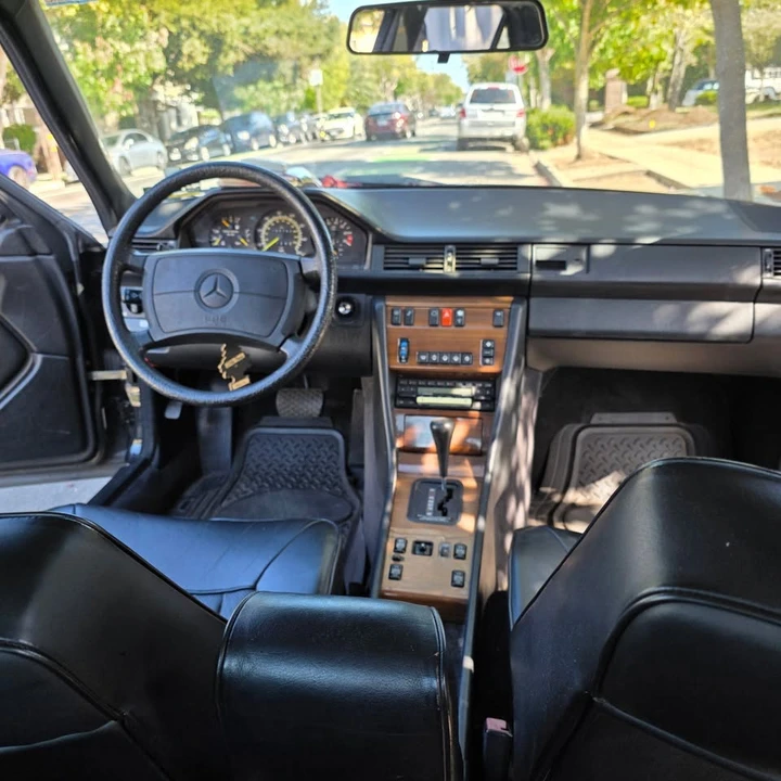 1989 Mercedes-Benz W124 E-Class - Image 6 of 10