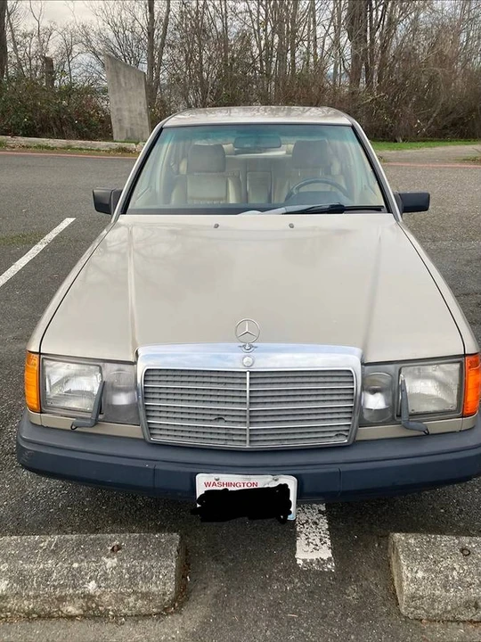 1989 Mercedes-Benz W124 E-Class - Image 2 of 17