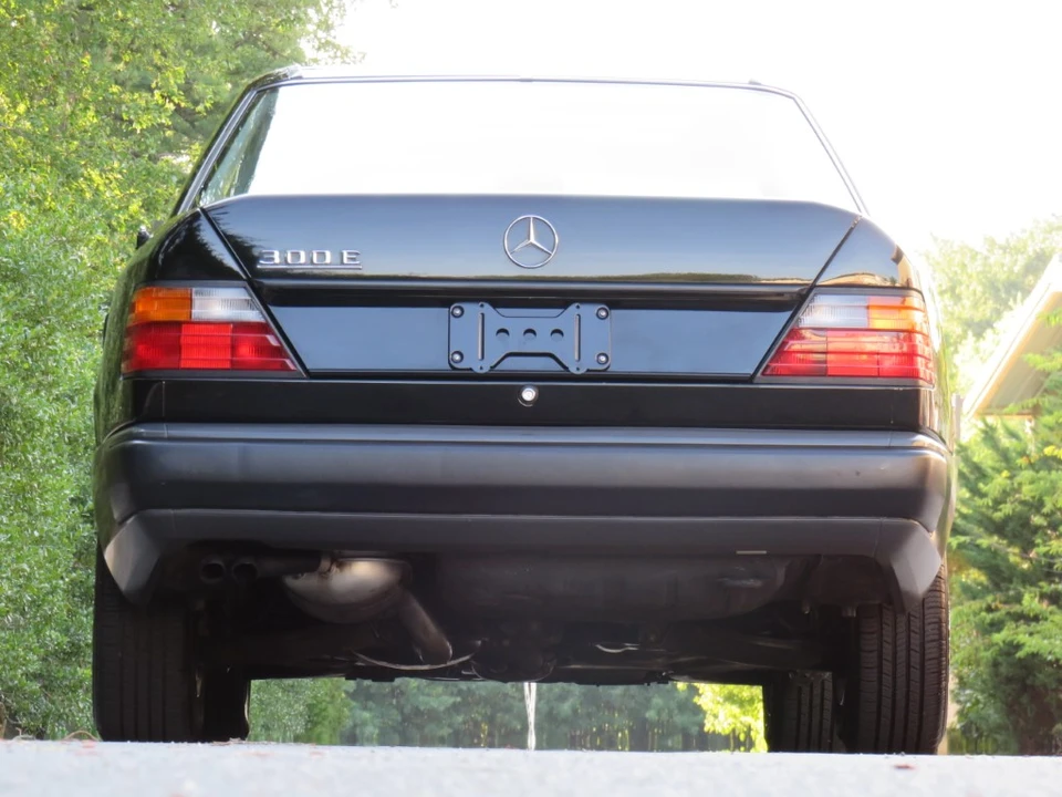 1989 Mercedes-Benz W124 E-Class - Image 10 of 31