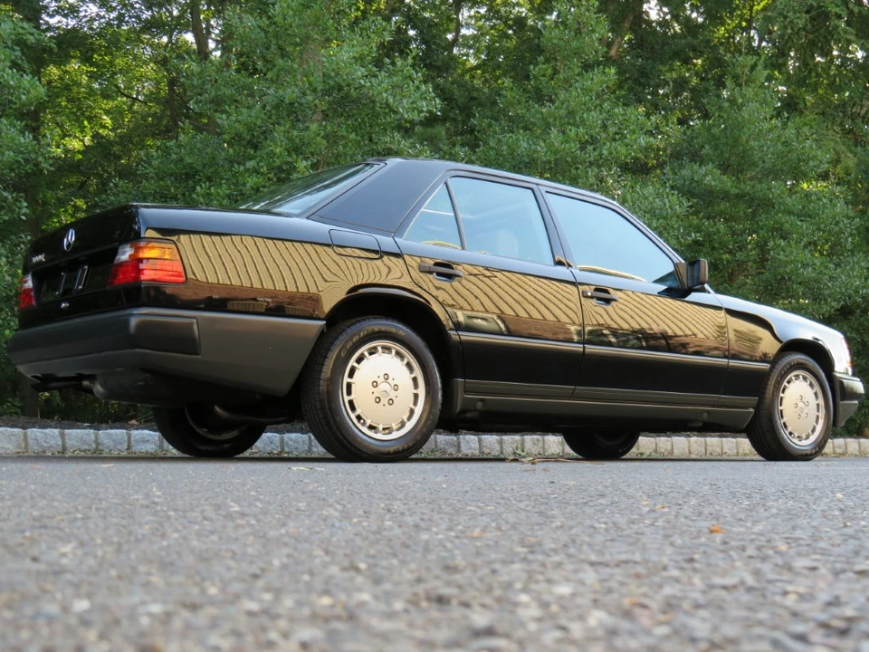 1989 Mercedes-Benz W124 E-Class - Image 15 of 31