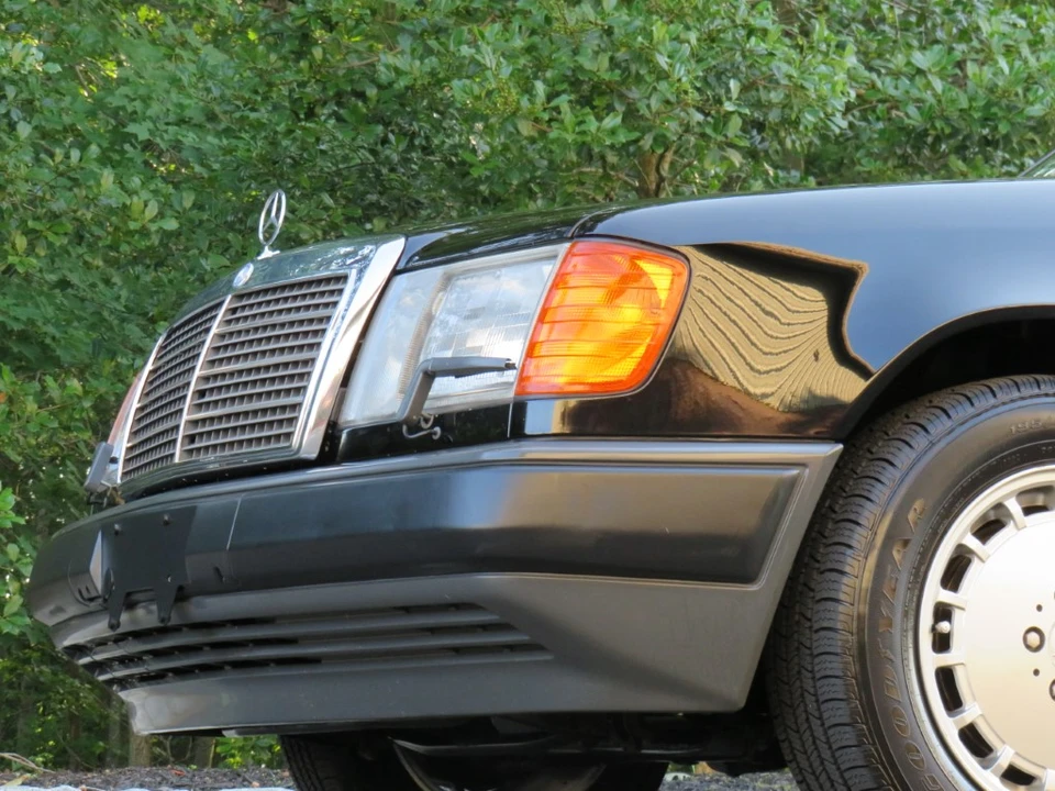 1989 Mercedes-Benz W124 E-Class - Image 26 of 31