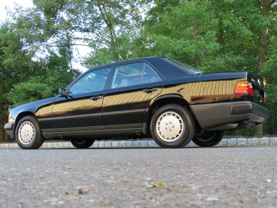 1989 Mercedes-Benz W124 E-Class - Image 7 of 31