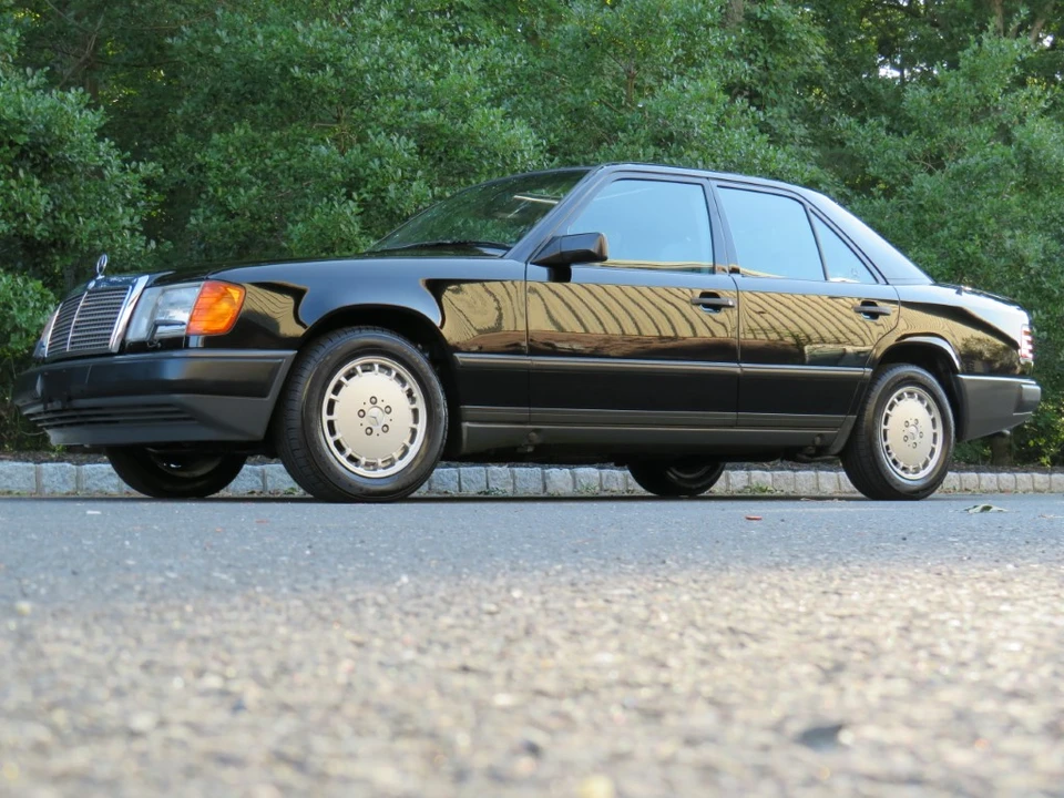 1989 Mercedes-Benz W124 E-Class - Image 4 of 31