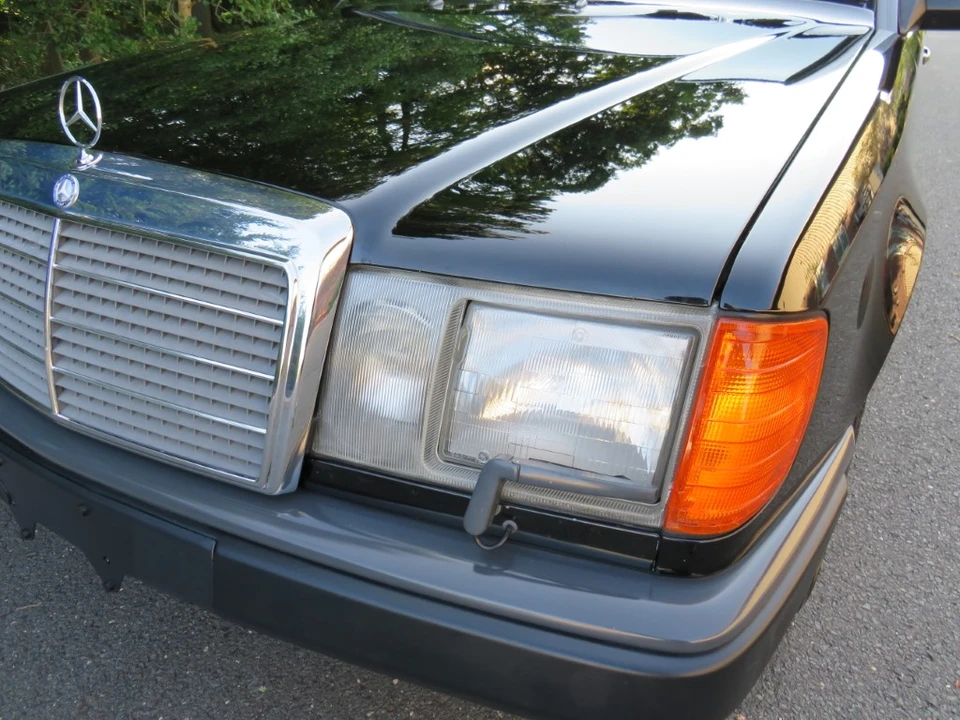 1989 Mercedes-Benz W124 E-Class - Image 22 of 31
