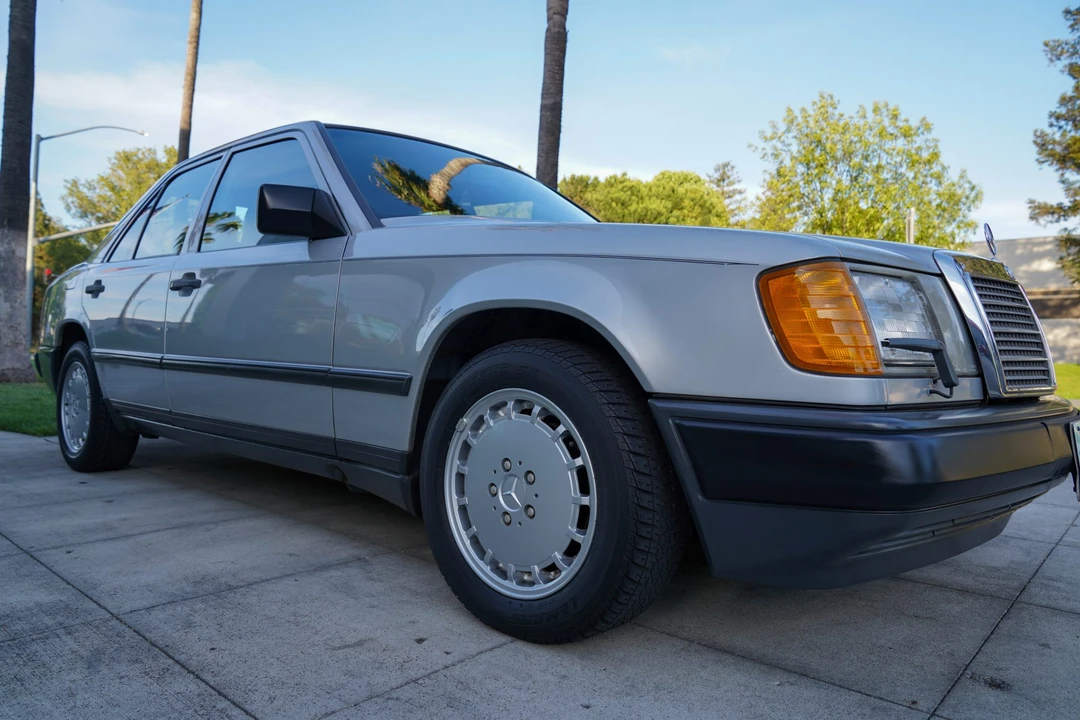1989 Mercedes-Benz W124 E-Class - Image 7 of 31