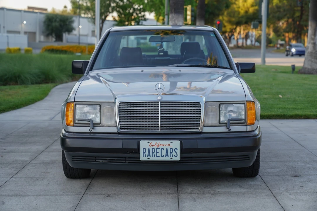 1989 Mercedes-Benz W124 E-Class - Image 5 of 31