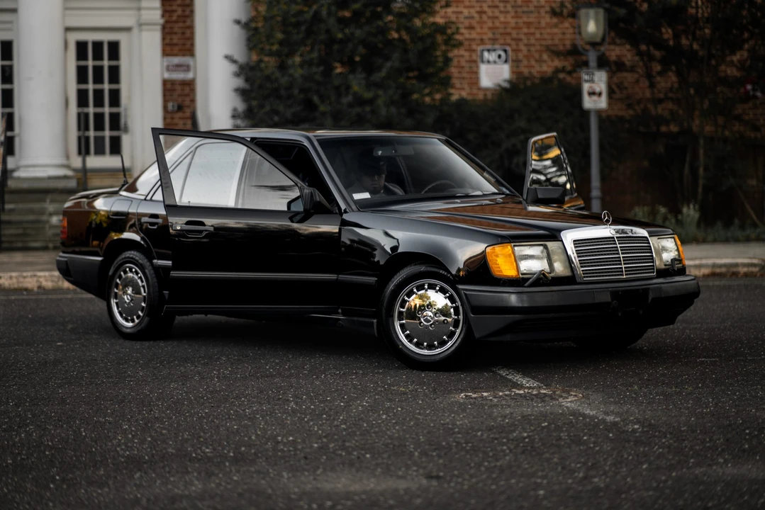 1989 Mercedes-Benz W124 E-Class - Image 13 of 31