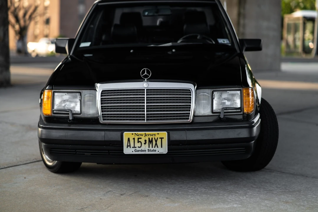 1989 Mercedes-Benz W124 E-Class - Image 25 of 31