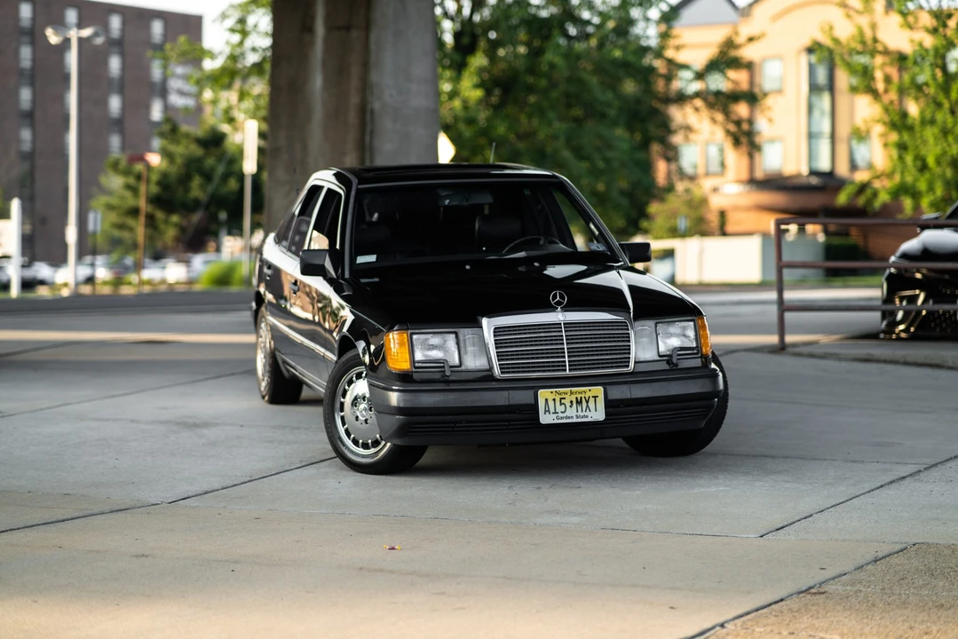 1989 Mercedes-Benz W124 E-Class - Image 21 of 31