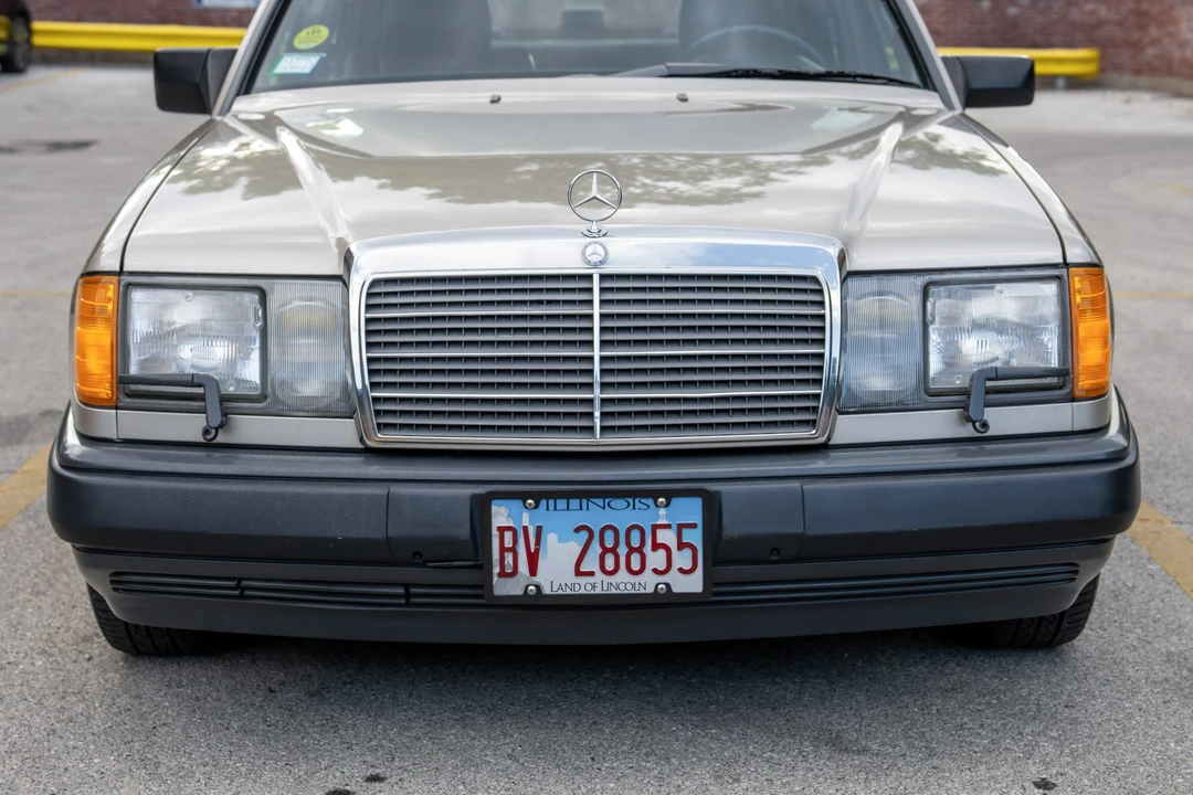 1989 Mercedes-Benz W124 E-Class - Image 16 of 31