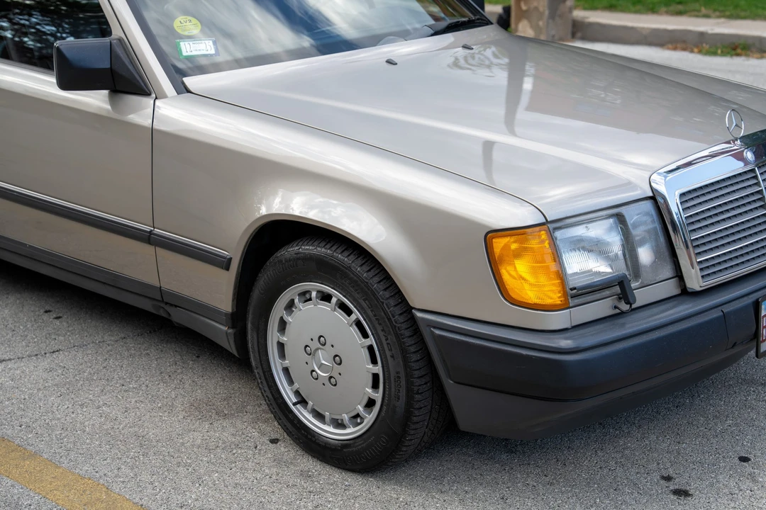 1989 Mercedes-Benz W124 E-Class - Image 15 of 31
