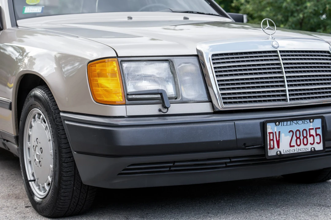 1989 Mercedes-Benz W124 E-Class - Image 13 of 31