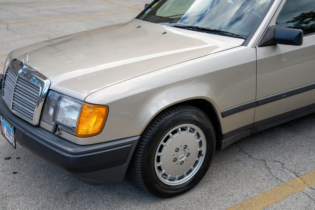 1989 Mercedes-Benz W124 E-Class - Image 23 of 31