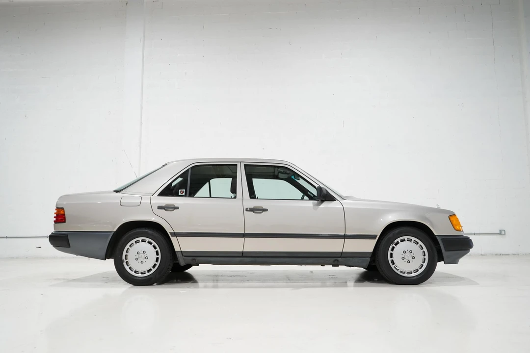 1989 Mercedes-Benz W124 E-Class - Image 8 of 31