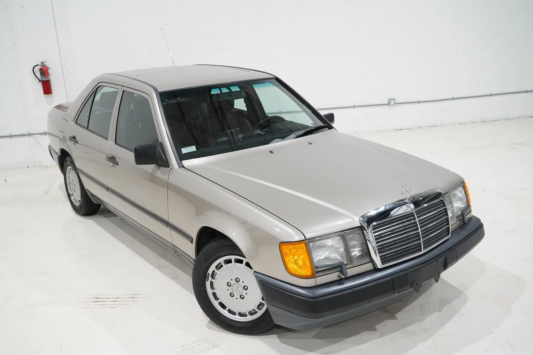 1989 Mercedes-Benz W124 E-Class - Image 3 of 31