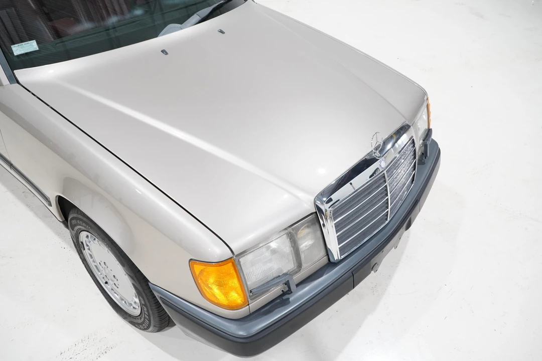 1989 Mercedes-Benz W124 E-Class - Image 17 of 31