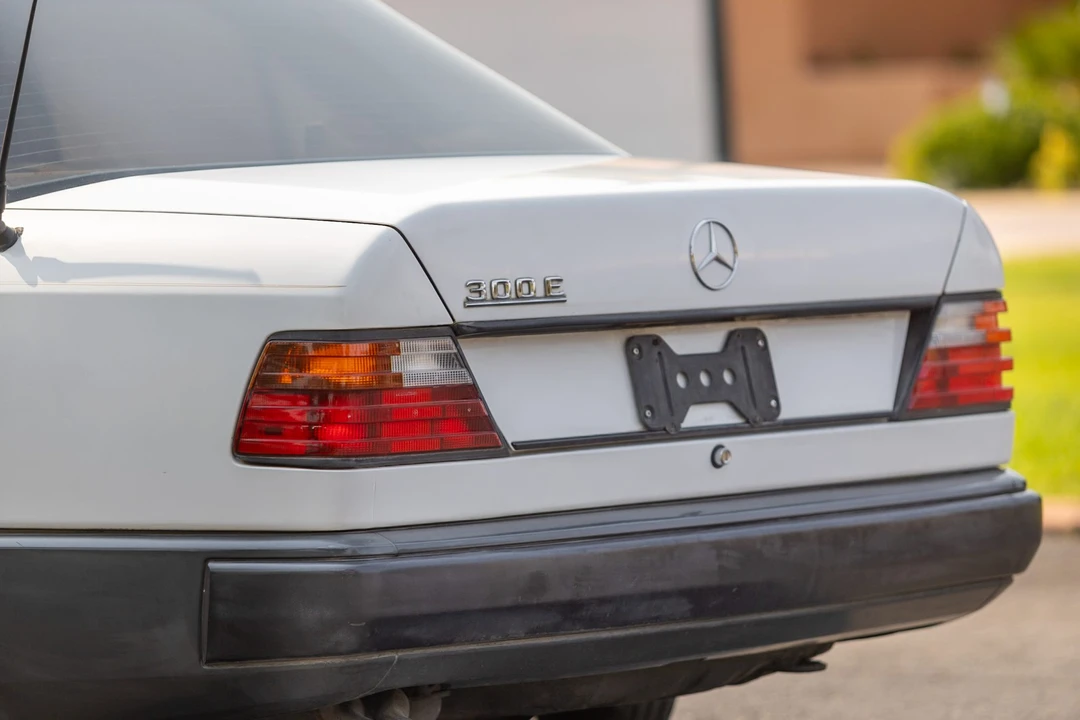 1989 Mercedes-Benz W124 E-Class - Image 22 of 31