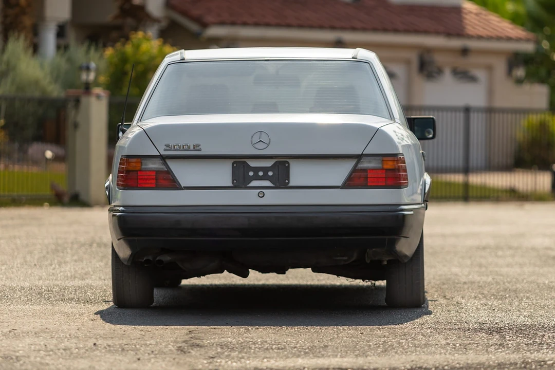 1989 Mercedes-Benz W124 E-Class - Image 8 of 31