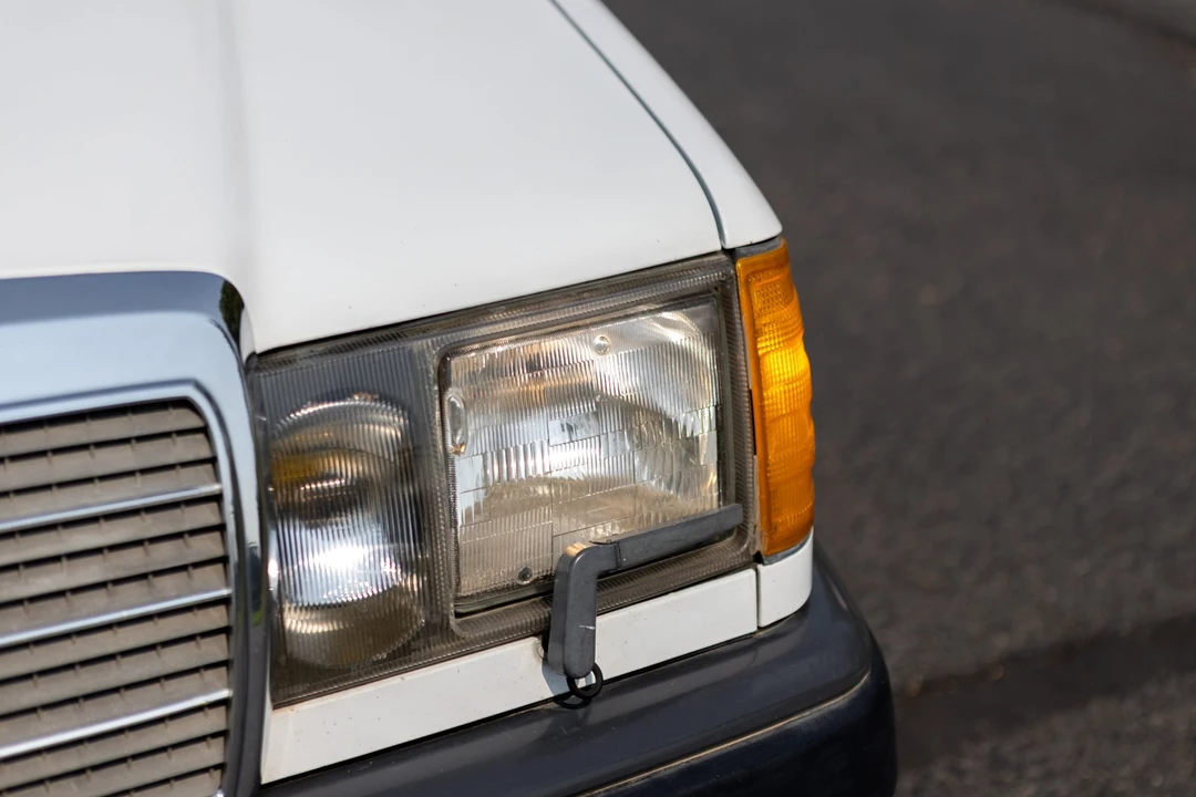 1989 Mercedes-Benz W124 E-Class - Image 19 of 31