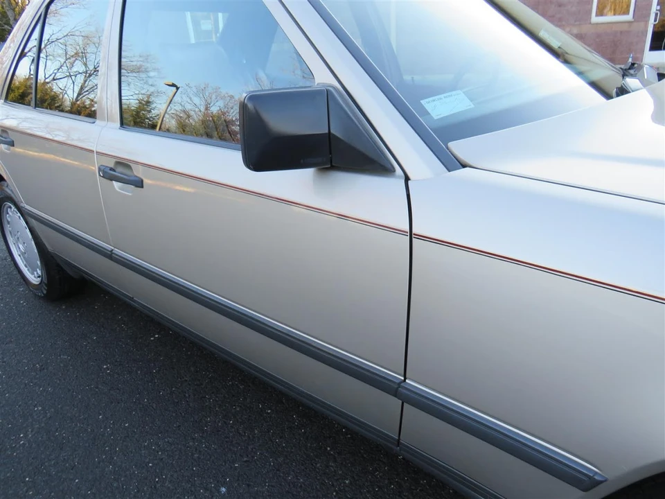 1989 Mercedes-Benz W124 E-Class - Image 24 of 31