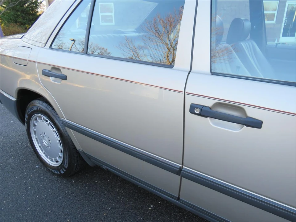 1989 Mercedes-Benz W124 E-Class - Image 29 of 31