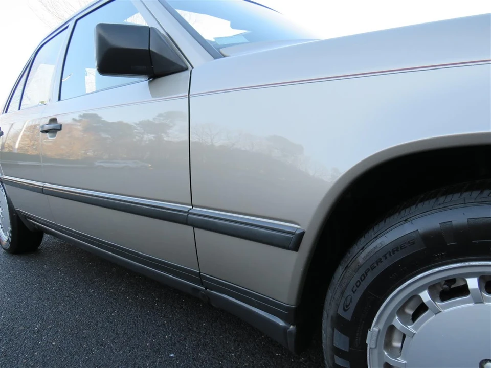 1989 Mercedes-Benz W124 E-Class - Image 22 of 31