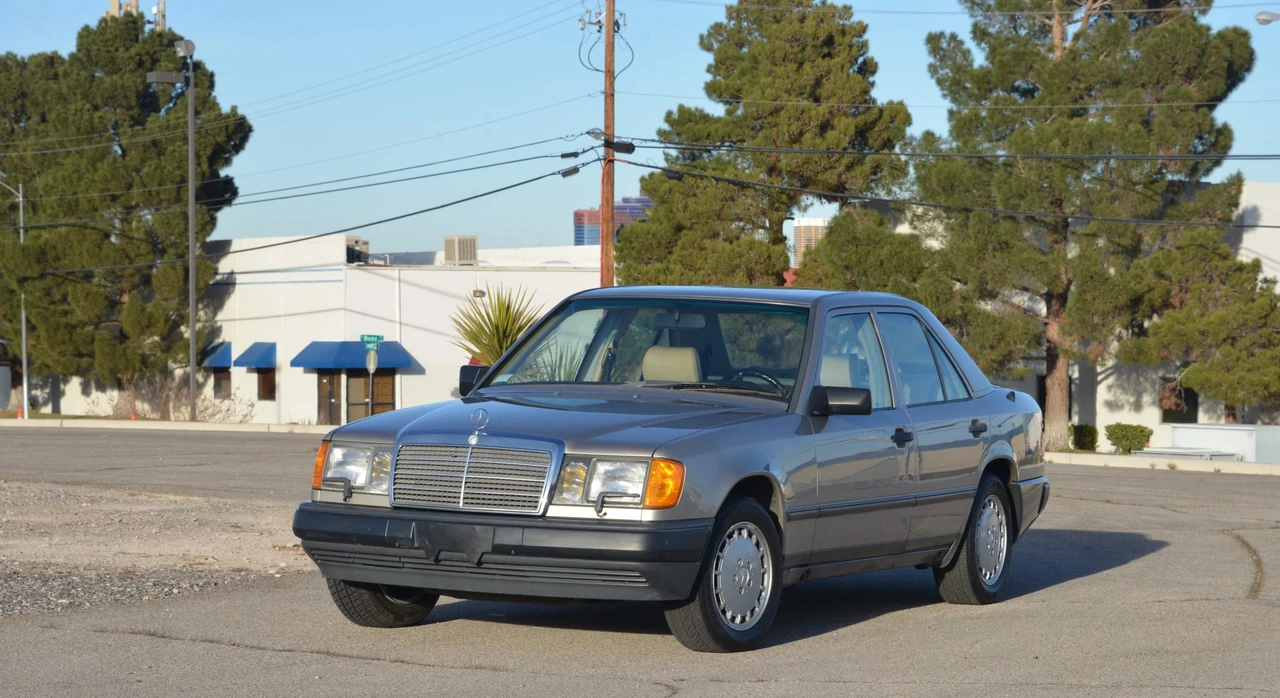 1989 Mercedes-Benz W124 E-Class - Image 7 of 31