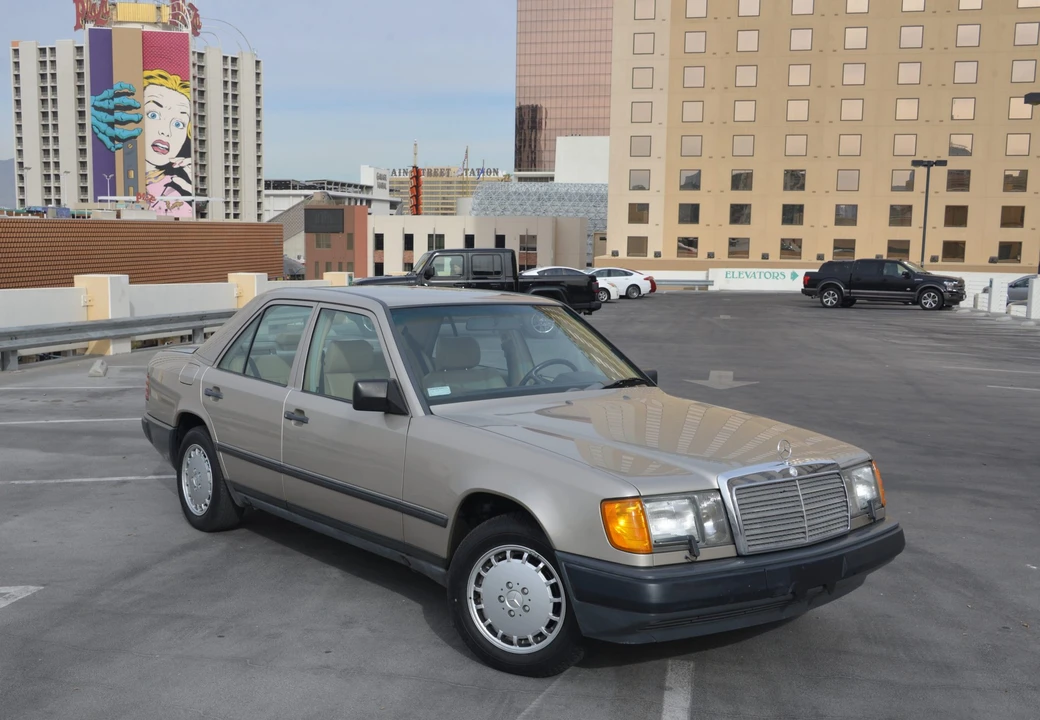 1989 Mercedes-Benz W124 E-Class - Image 3 of 31
