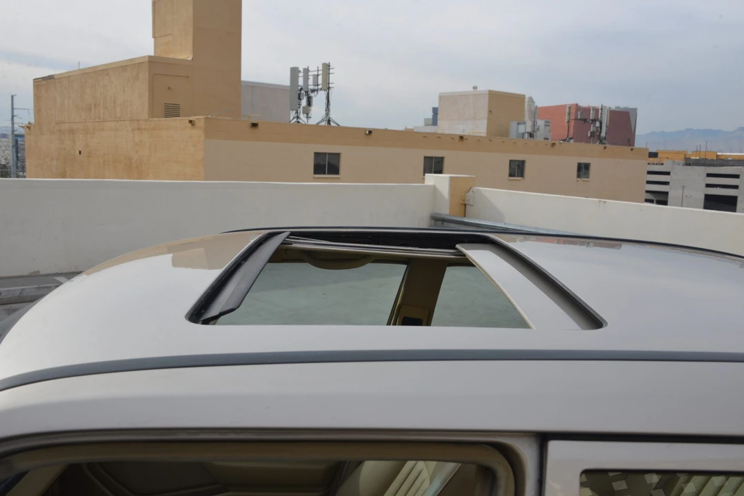1989 Mercedes-Benz W124 E-Class - Image 28 of 31