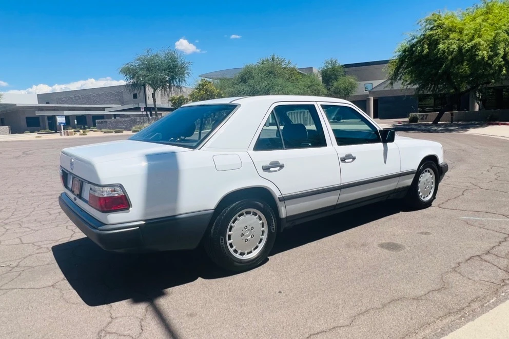 1989 Mercedes-Benz W124 E-Class - Image 7 of 31