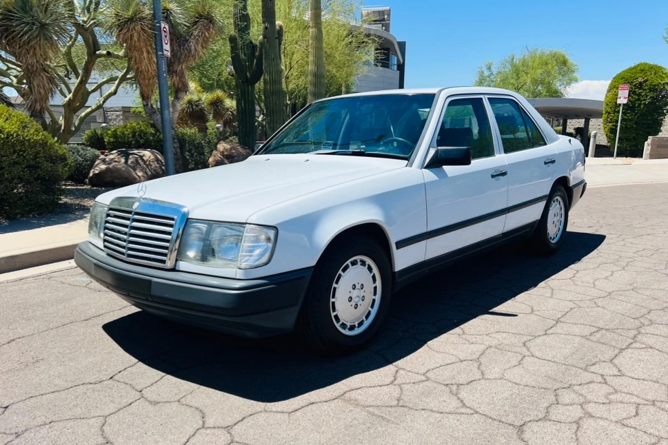 1989 Mercedes-Benz W124 E-Class - Image 3 of 31