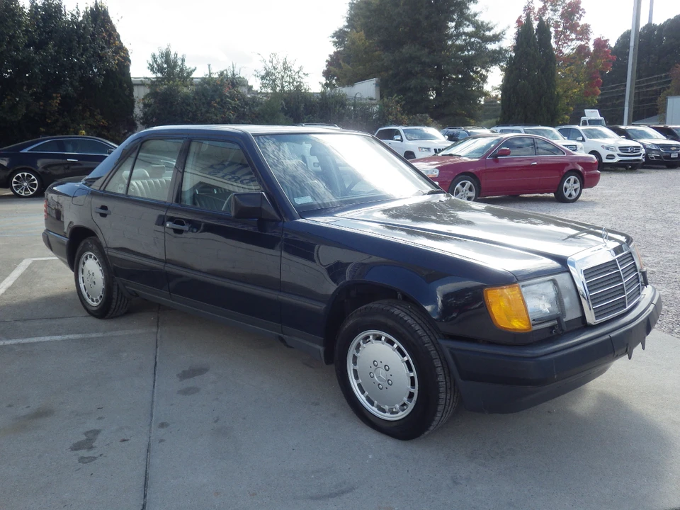 1989 Mercedes-Benz W124 E-Class - Image 15 of 31