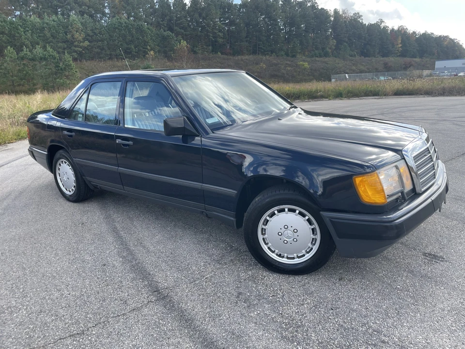 1989 Mercedes-Benz W124 E-Class - Image 14 of 31