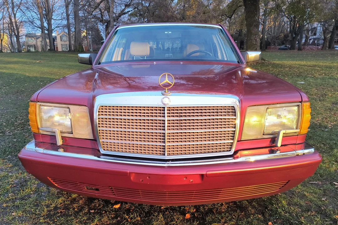 1989 Mercedes-Benz W126 S-Class Sedan - Image 2 of 31