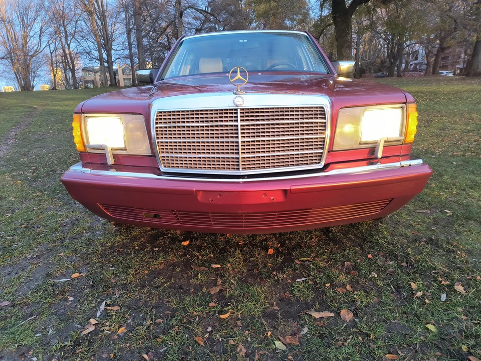 1989 Mercedes-Benz W126 S-Class Sedan - Image 10 of 31