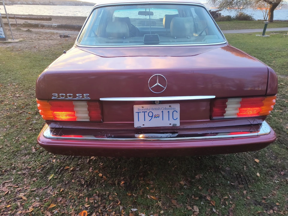 1989 Mercedes-Benz W126 S-Class Sedan - Image 19 of 31