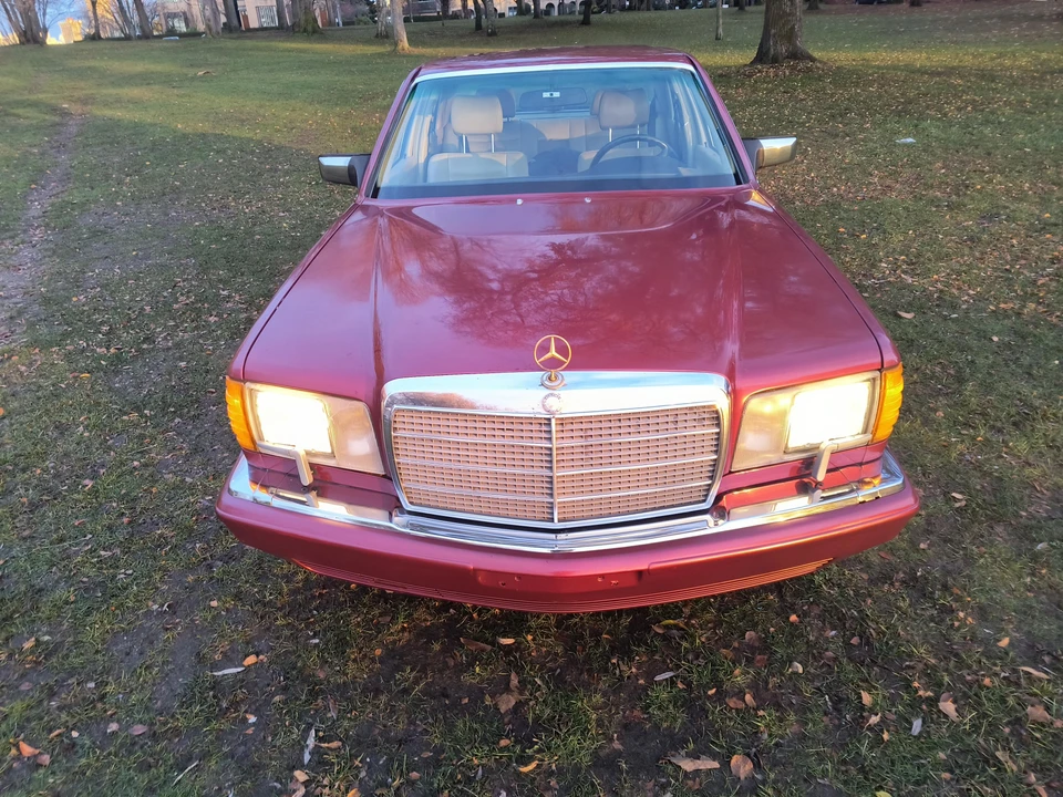 1989 Mercedes-Benz W126 S-Class Sedan - Image 8 of 31
